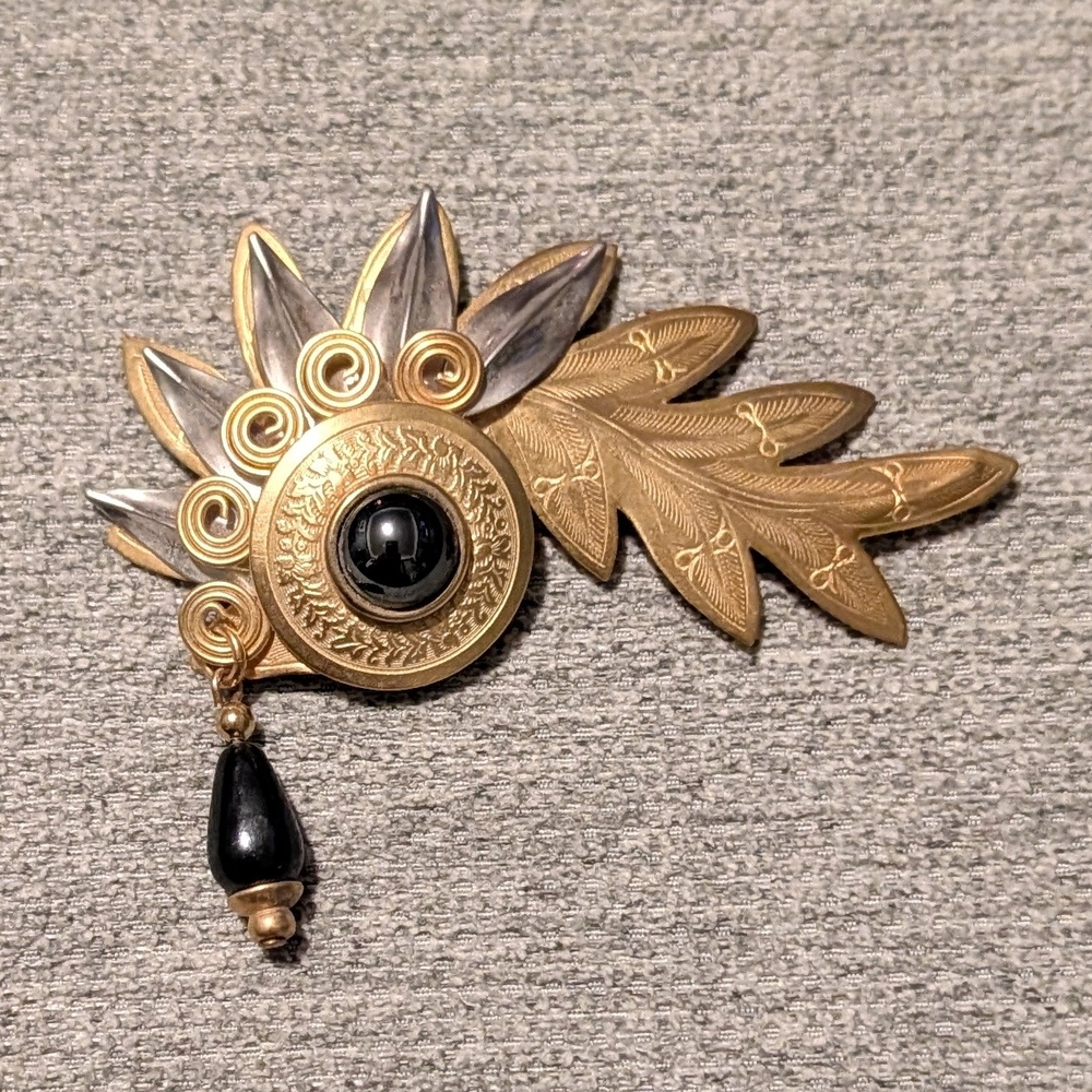 Vintage John Michael Richardson Handcrafted Mixed Metals Gold & Silver Tone Pin